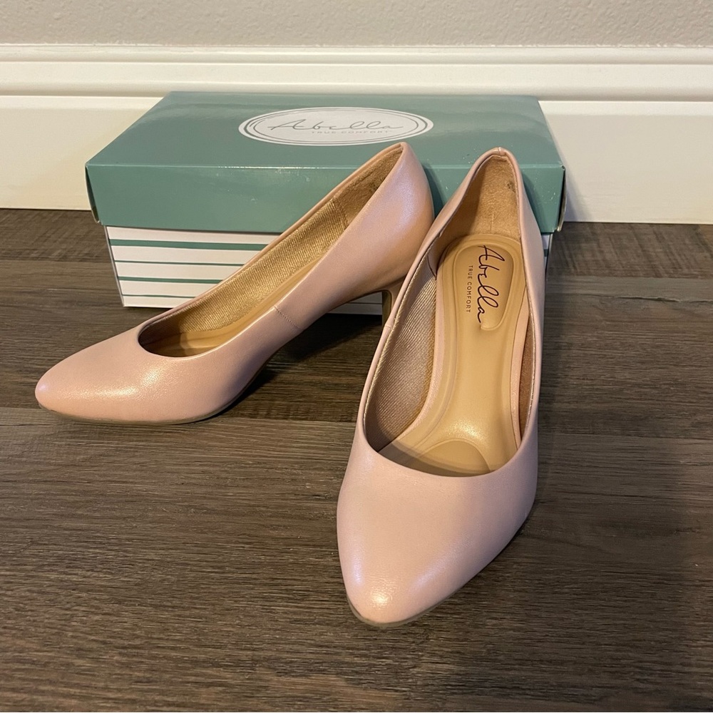 Abella True Comfort (size 5.5)